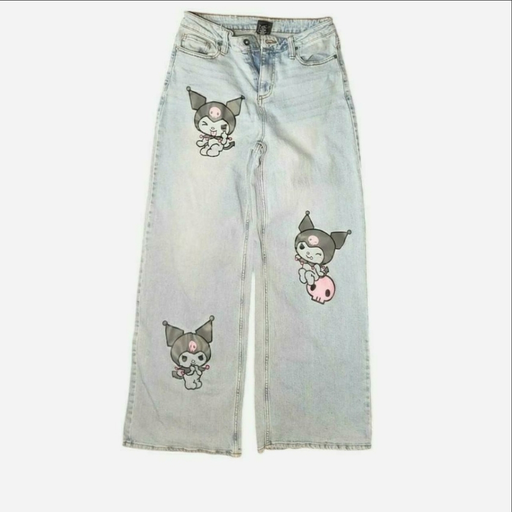 **sold 3-14-26**Sanrio Kuromi Baggy light wash wide leg Jeans Size 5